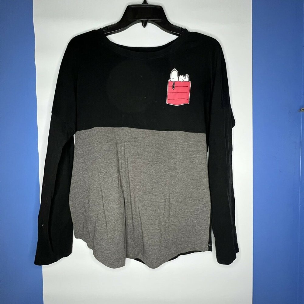 Peanuts (Snoopy) Long Sleeve T-Shirt - Small